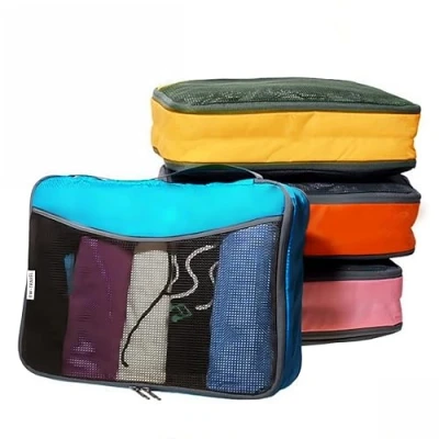 Abbildung von Einfach zu organisierende Packtaschen für Koffer. Kleiderlagerung mit Reisewürfeln ein Kleidertaschen OW Travel Koffer zubehör Organizer Set Suitcase Packing