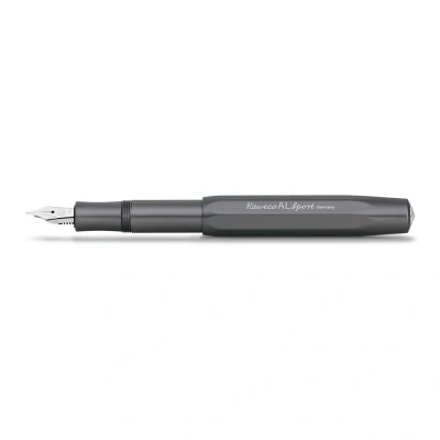 Abbildung von Kaweco AL SPORT Füllhalter Anthracite I Premium Aluminium Füllfederhalter für Tintenpatronen mit hochwertiger Stahlfeder 13 cm Füller in Grau Federbreite: M (Medium)