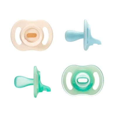 Abbildung von Tommee Tippee Ultraleichte StayPut und Night Glow Schnuller, einteiliges Silikondesign, weiches Hautgefühl, 06 Monate, 4er Pack