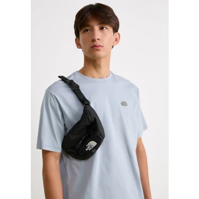 Abbildung von THE NORTH FACE NF0A52TM4H0 JESTER LUMBAR Gym Bag Herren TNF Black NPF Größe OS