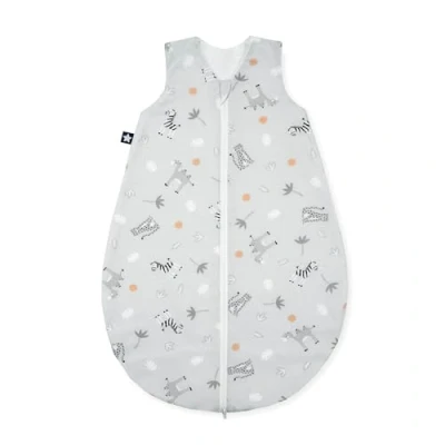 Abbildung von Julius Zöllner Sommerschlafsack Jersey, 0,5 TOG, waschbar bei 60C, Made in Germany, OEKO TEX Standard 100, Savanne grau, Gr. 56/62