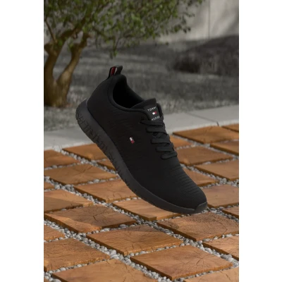 Abbildung von Tommy Hilfiger Corporate Runner Sneaker low, Herren, Größe: 40, Black Schuhe