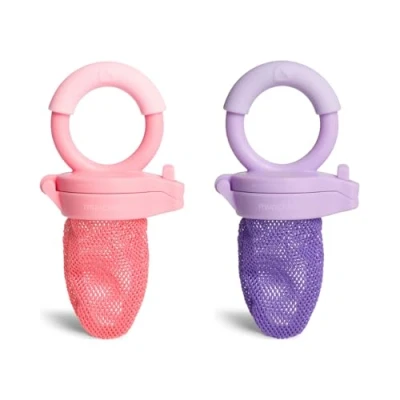 Abbildung von Munchkin Baby Food Feeder 2er Pack Ideal für unterwegs Mesh Beutel pürierte Lebensmittel Selbstfütterungs Essensspender Beikost Reise Essentials BPA frei Ab 4m+ Pink &amp; Lila
