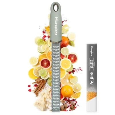Abbildung von Microplane Rallador Zester Premium Classic Verde Sali