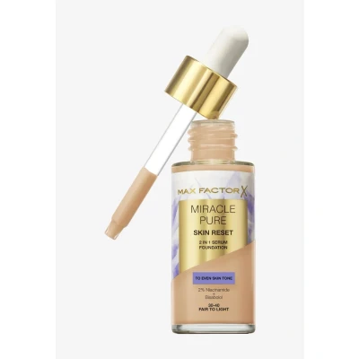 Abbildung von Max Factor Miracle Pure Skin Reset Foundation, 2 in 1 Serum und flüssige natürliche Deckkraft mit mattem Finish, Komplex, Fb. 30 40 Fair to Light