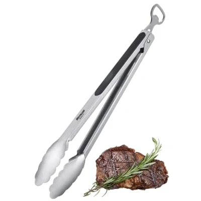 Abbildung von Westmark Grillzange + Servierzange und Flaschenöffner, Mit Edelstahllaffen gummierten Griffen, Länge: 35 cm, Rostfreier Edelstahl/Kunststoff, Classic Spezial Mix, Silber/Schwarz, 1625227Ö