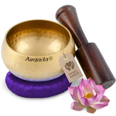 Abbildung von Tibetisches Klangschale Set für Yoga, Meditation und Entspannung Gehämmerte tibetische Ø 10 cm, Mangoholz Schlägel gelbes Ring Kissen Lila