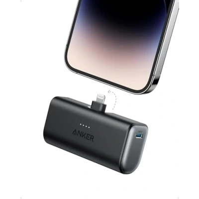 Abbildung von Anker 621 Powerbank mit integriertem Lightning Stecker, 5.000 mAh MFi zertifizierter 12W externer Handyakku, kompatibel iPhone 14/14 Pro / 14 Plus Max, 13 und 12 Serie