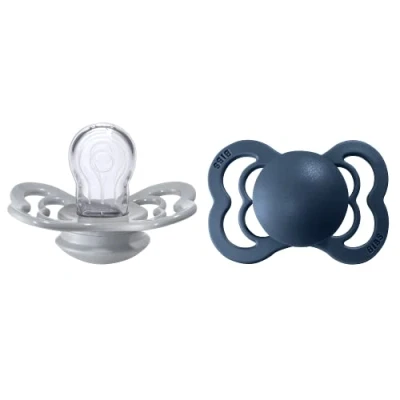 Abbildung von BIBS Supreme Schnuller 2er Pack, BPA frei, Symmetrischer Nippel. Silikon, Hergestellt in Dänemark. 0 6 Monate (2er Pack), Cloud/Steel Blue