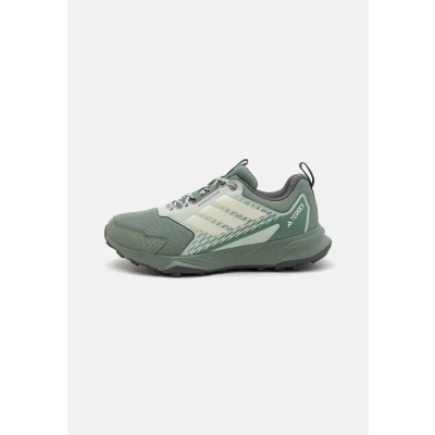 Abbildung von Adidas Terrex Tracefinder Laufschuh Trail, Damen, Größe: 40, Silver green/off white/preloved fig Schuhe
