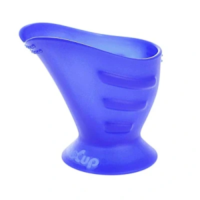 Abbildung von Hoppediz CamoCup Trinklernbecher geeignet für alle Babys zum Trinken lernen sowie Kinder und Erwachsene mit sensomotorischen Einschränkungen, Blau, 1 Stück (1er Pack)