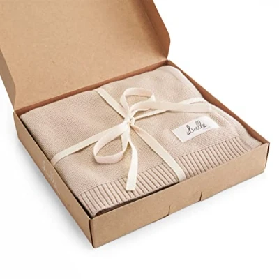 Abbildung von Livella Babydecke aus 100% Bio Baumwolle, Premium Strickdecke samt weich und atmungsaktiv, Ideal für zarte Babyhaut, Oeko TEX Standard 100 GOTS Zertifiziert (Creme)