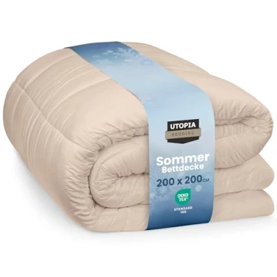 Abbildung von Utopia Bedding Bettdecke 200 x cm, Ganzjahres Bettdecke, Leichte mit Polyesterfüllung, Mikrofaser Schlafdecke (Beige)