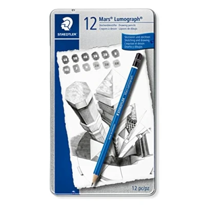 Abbildung von STAEDTLER Mars 100 G12 Zeichenbleistift Lumograph, Sechskantform, unglaublich bruchfeste Premium Bleistifte, hohe Qualität, 12 Härtegrade, Metalletui