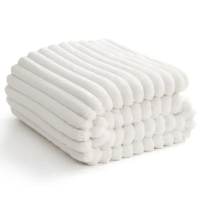 Abbildung von WAVVE Kuscheldecke Flauschig für 4 Jahreszeiten Fleecedecke, Sofa Decke 150x200 cm, Flanell 200x150 Weich Wohndecke Couchdecke Sofaüberwurf, Warme Mikrofaser, weiß