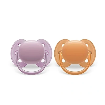 Abbildung von Philips Avent ultra soft Schnuller 2er Pack, BPA freier, weicher für Babys von 6 18 Monaten, inklusive Transport und Sterilisationsbox, lila/orange (Modell SCF091/33)
