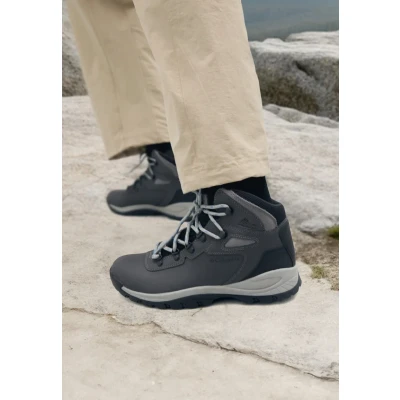 Abbildung von Columbia Newton Ridge PLUS Hikingschuh, Damen, Größe: 39.5, Quarry/cool wave Schuhe