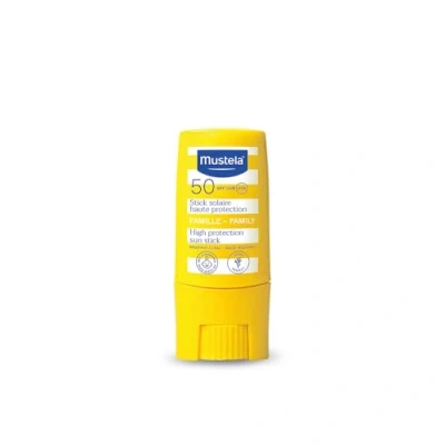 Abbildung von Mustela Sun Stick Spf 50, Gesicht, Körper, mit Avocadoöl und Vitamin E, Babys, Kinder, ganze Familie, für die Schwangerschaft geeignet sehr hoher Schutz vor UVB UVA Strahlen (Reisegröße 10ml)