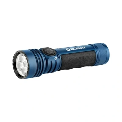 Abbildung von OLIGHT Seeker 4 Pro LED Taschenlampe mit Holster, 4600 Lumen 260 Meter, USB C Wiederaufladbare Lampe 15 Tage Akkulaufzeit, Tragbare Handlampe für den Alltag,Outdoor(Blau Kaltweiß)