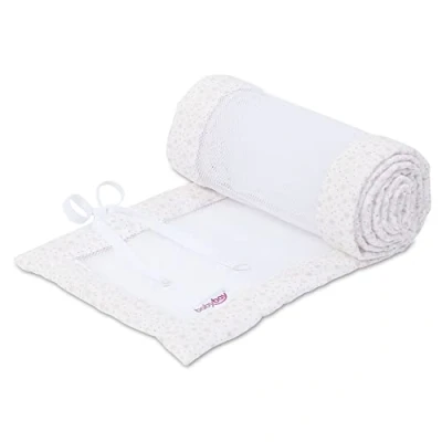 Abbildung von babybay Nestchen Mesh passend für Modell Maxi, Boxspring, Comfort und Plus, weiß Glitzersterne rosé