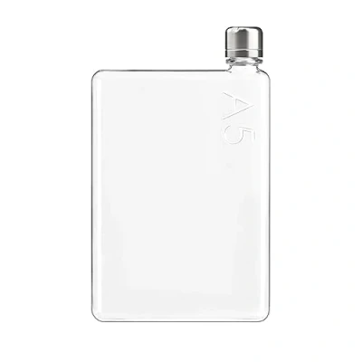 Abbildung von memobottle A5 Flache Wasserflasche für Ihre Tasche, 750 ml, BPA frei, schlankes und praktisches Design, unterstützt Initiativen sauberes Wasser, stilvolles Design