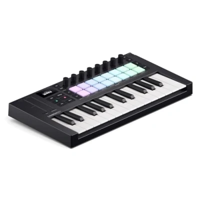 Abbildung von Novation Launchkey Mini 25 [MK4] Tragbares USB/MIDI Controller Keyboard mit Minitasten und DAW Integration. Akkord Skalenmodi, Drum Pads Arpeggiator. Inkl. Music Creation Software Bundle