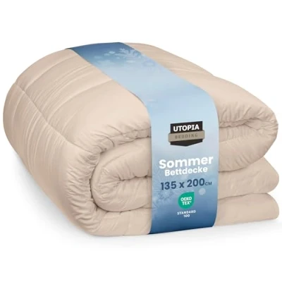 Abbildung von Utopia Bedding Bettdecke 135 x 200 cm, Ganzjahres Bettdecke, Leichte mit Polyesterfüllung, Mikrofaser Schlafdecke (Beige)
