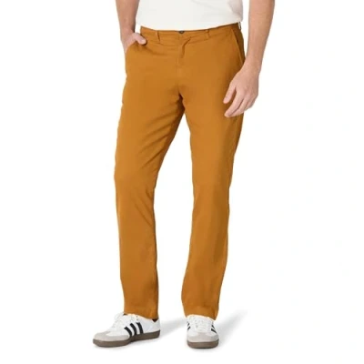 Abbildung von Amazon Essentials Herren Legere Stretch Chinohose in sportlicher Passform (in Übergröße erhältlich), Dunkles Kamelbraun, 36W / 28L