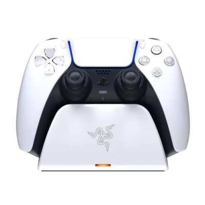 Abbildung von Razer Schnellladestation für PS5 Wireless Controller (Schnellladung , Gebogenes Schalen Design Einhändige Bedienung, Aufladen per USB) Weiß