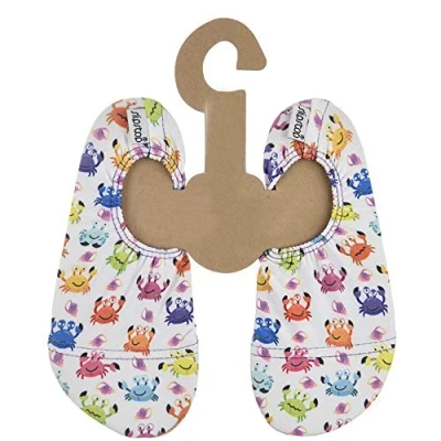 Abbildung von Slipstop Kinder Strandschuhe Anti Rutsch Sport Schuhe Schwimmschuhe Badeschuhe Urlaub Yoga Pool Unisex in Weiß mit lustigen Krabben, Gr. 21 23