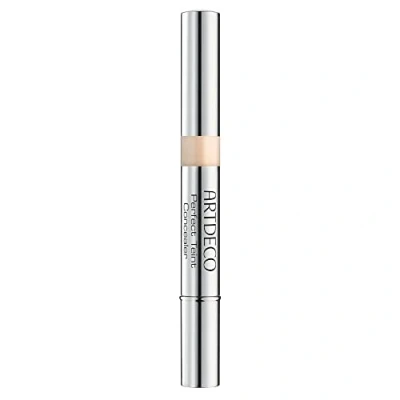 Abbildung von Artdeco Perfect Teint Concealer, Flüssig Concealer zum Abdecken von Augenringen, 12 Neutral Light, 2 ml (1er Pack)