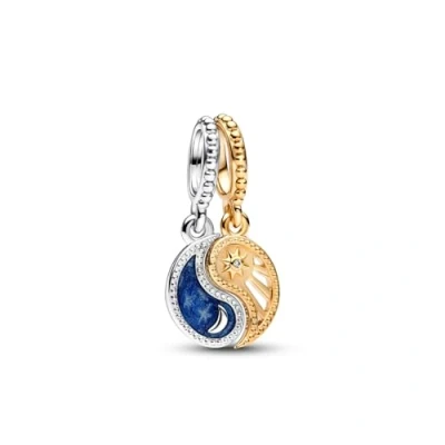 Abbildung von PANDORA Bicolor Teilbarer Sonne &amp; Mond Charm Anhänger aus Sterling Silber mit 14 Karat vergoldeter Metalllegierung, Cubic Zirkonia, Kompatibel Moments, 762678C01