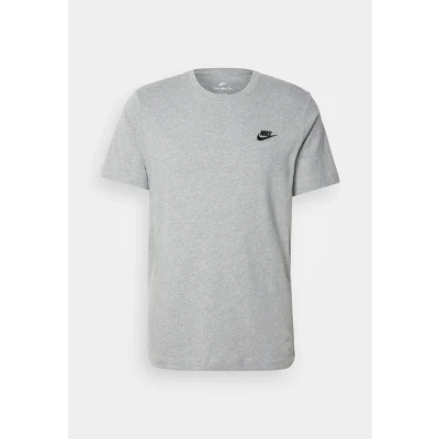Abbildung von Nike Herren Sportswear Club T Shirt, Dark Grey Heather/Black, S
