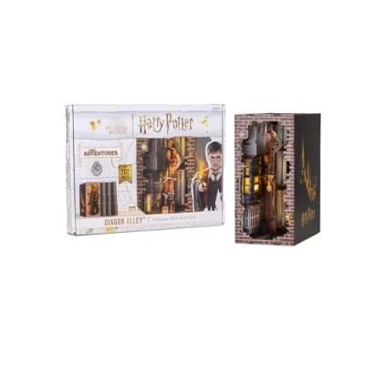 Abbildung von Revell Modellbausatz Tiny Adventures I Diagon Alley Harry Potter 3D Miniaturhaus DIY Book Nook Holz Puzzle Handgefertigtes Diorama für Sammler und Zauberei Fans