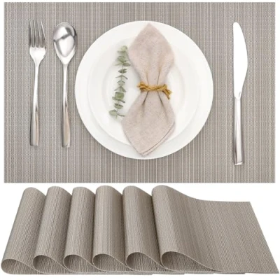 Abbildung von Myir JUN Tischsets Abwaschbar 6er Set,Gewebte Platzdeckchen rutschfest Abgrifffeste Hitzebeständig,Vinyl Platzsets für küche Speisetisch Hotel,Platz Matten 30x45cm (Silber Gold)