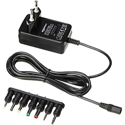 Abbildung von Amazon Basics Universal Steckernetzteil mit 7 abnehmbaren Steckern, 3 12 V (Gleichspannung), umkehrbare Polarität, schwarz