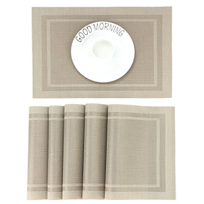 Abbildung von CHAOCHI Platzset Beige Abwischbar Tischset Abwaschbar 6er Set PVC Abgrifffeste Hitzebeständig rutschfest Platzdeckchen für Küche,Zuhause,Restaurant,Speisetisch,45cmx30cm