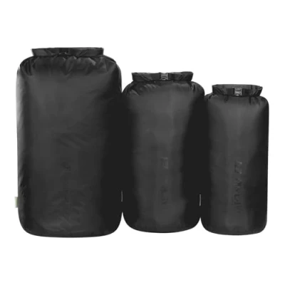 Abbildung von Tatonka Packsäcke Dry Sack Set 3 (10l / 18l 30l) DREI wasserdichte Packbeutel mit Rollverschluss und Steckschließe Aus recyceltem Polyester 10, 18 30 Liter Volumen (schwarz)