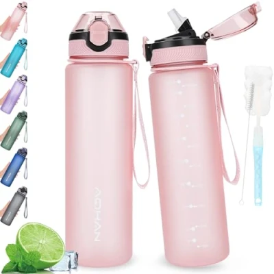 Abbildung von AOHAN Trinkflasche 1L mit auslaufsicherem Klappdeckel, BPA freie Sport Stroh, Wasserflasche Geschirrspüler sichere ungiftiger Wasserkrug Tragegurt