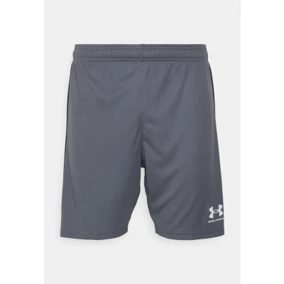 Abbildung von Under Armour Challenger kurze Sporthose, Herren, Größe: Small, Castlerock/white