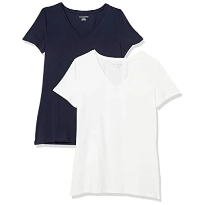 Abbildung von Amazon Essentials Damen T Shirt mit kurzen Ärmeln und V Ausschnitt in normaler Passform, 2er Pack, Marineblau/Weiß, XXL