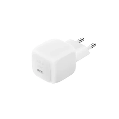 Abbildung von Belkin kompaktes USB Ladegerät (45 W), C Power Delivery zum Schnellladen für Apple iPhone 16, 16 Plus, Pro, Pro Max, 15 Serie, Samsung Galaxy S25, iPad, AirPods usw. Weiß
