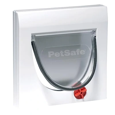 Abbildung von PetSafe Katzenklappe Staywell Klassik, 4 manuelle Verschlussoptionen, Für Haustiere bis 7 kg, Weiß, Maße 22.3x22.3 cm (1er Pack)