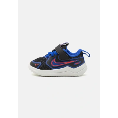 Abbildung von Nike Performance Cosmic Runner Unisex Laufschuh Straße für Kinder, Größe: 19.5, Black/bright crimson/hyper royal/summit white Schuhe