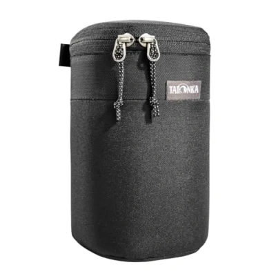 Abbildung von Tatonka Objektivtasche Lens Pocket M Gepolsterte Tasche für Kamera Objektive bis 16 cm Länge Mit Gürtelbefestigung und Reißverschlussdeckel 17 x 10