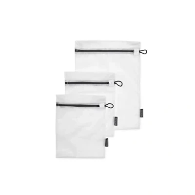 Abbildung von Brabantia Wäschebeutel Schützende Mesh Wäschesäcke für Ihre Feinwäsche Einfach zu Bedienen Spezieller Pull Tab Deckel Wäschezubehör 3er Set in 2 Größen White 33 x 25 cm / 45