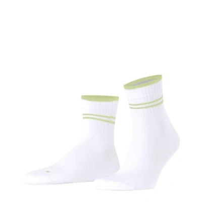 Abbildung von FALKE Unisex Run U Sso Baumwolle Funktionsmaterial Einfarbig Socken, Weiß Schnee 2070, 42 43