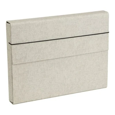 Abbildung von Bigso Box of Sweden OLOF A4 Mappe mit Gummiband Aktenmappe aus Faserplatte und Papier in Leinenoptik extra geräumige Sammelmappe für Dokumente, Akten, Unterlagen usw. beige