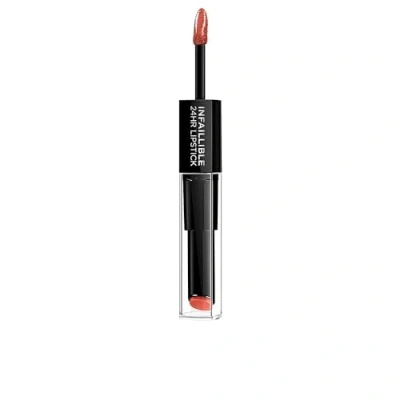 Abbildung von L&#039;Oréal Paris 2in1 Lippenstift und Lippenpflege Balsam für volle Lippen, 24h Halt, Infaillible 2 Step, Nr. 312 Incessant Russ, 1 x 5,6 ml