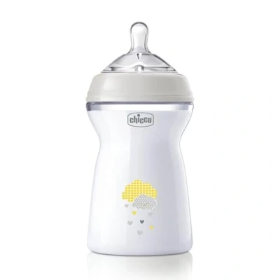 Abbildung von Chicco Natural Feeling Anti Kolik Babyflasche 6+ Monate 330 ml, Babyfläschchen mit Weichem und Flexiblen Silikon Sauger, Eignet sich in Kombination zum Stillen, Farbe Durchsichtig